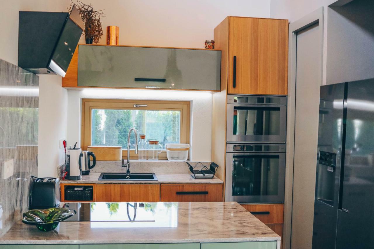 Stylish Apartments At Penati Golf Resort Sajdikove Humence Extérieur photo